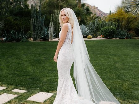 Elizabeth Johns Waterfall Veil Discount