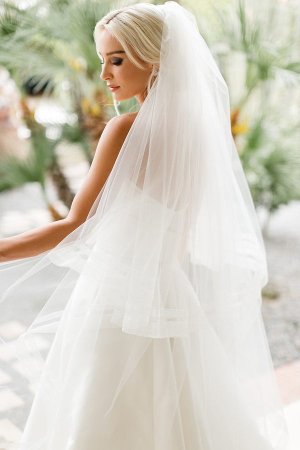 Elizabeth Johns Quinn Veil For Discount