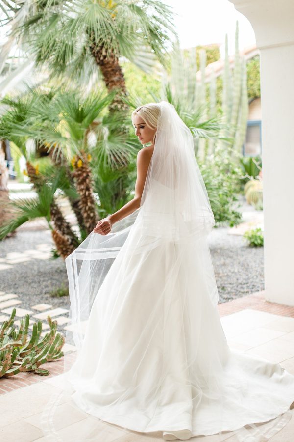 Elizabeth Johns Quinn Veil For Discount